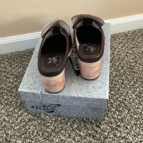 Freebird burgundy mules - Picture 8 of 8